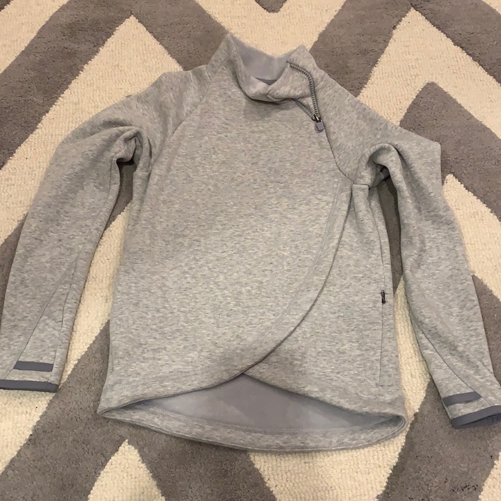 Grey athleta sweatshirt